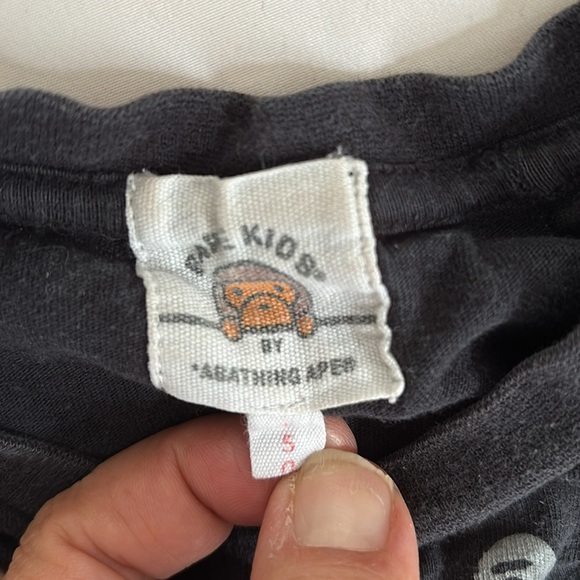 Kids ‼️BATHING APE Black Graphic T-Shirt size 150JP 10US (runs small) - Picture 4 of 5